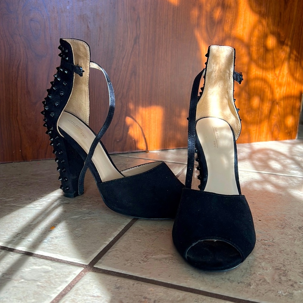 Zara studded pumps